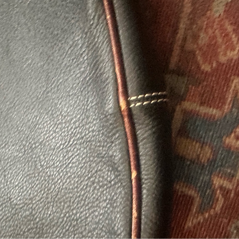 Classic Black and Brown Leather Crossbody Bag by Bally - Picture 7 of 9